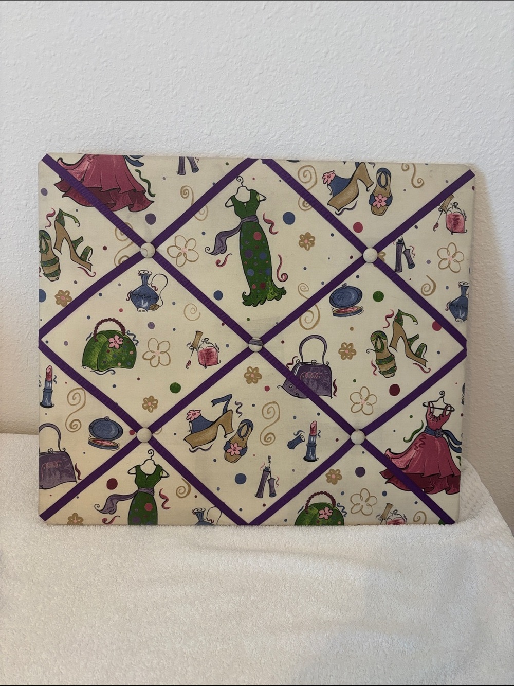 Fashion-Themed Fabric Memo Board in Cream and Purple